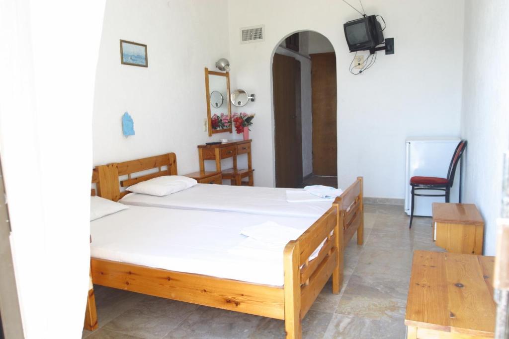Myrmidon Hotel Agia Marina  Room photo